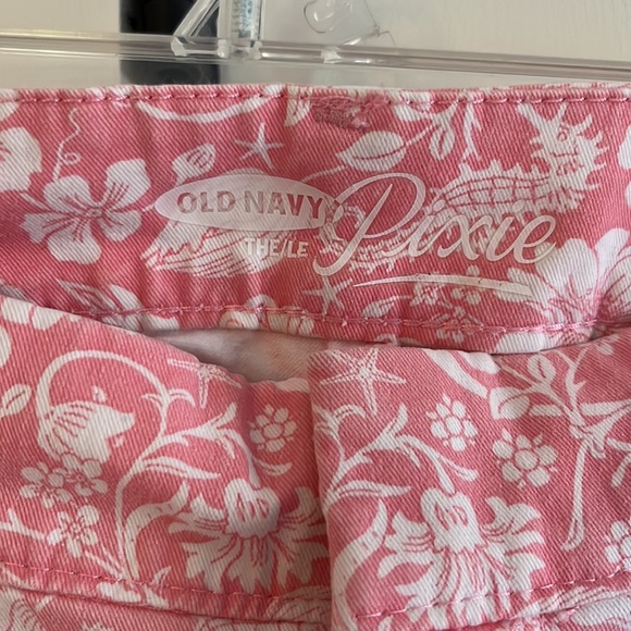 Old Navy Pixie Stretch Shorts 3” Inseam Pink/Peach Floral 10 NEW - Picture 3 of 6